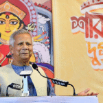 ঢাকেশ্বরী মন্দির পরিদর্শনে প্রধান উপদেষ্টা