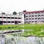 স্কুল মাঠ থেকে ৭ ফুট লম্বা অজগর উদ্ধার