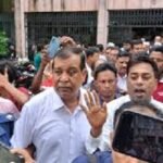 বরগুনায় ১২ আইনজীবী কারাগারে