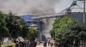 নারায়ণগঞ্জে ‎গ্লোব এডিবল অয়েল কারখানায় আগুন