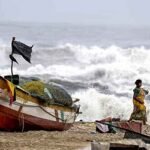 নিম্নচাপে রূপ নিলো লঘুচাপটি, উত্তাল সাগর