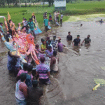 আটোয়ারীতে বিজয়া দশমীতে প্রতিমা বিসর্জনের মধ্য দিয়ে শেষ হলো দুর্গাপূজা