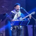 চিকিৎসক হয়েও সুরের ভুবনে ঝংকার তুলছেন রানা