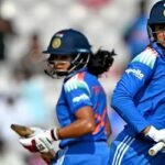 নিউজিল্যান্ডকে হারিয়ে সেমিফাইনালে ভারত