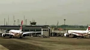 ওসমানীতে বোর্ডিং ব্রিজে ফ্লাইটের ধাক্কা, ৫ ঘণ্টা পর ছাড়ল বিমান