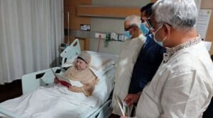 খালেদা জিয়া ও তারেক রহমানকে আমন্ত্রণ ঐকমত্য কমিশনের