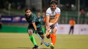 ‘হ্যান্ডশেক-বিতর্কের’ পর এবার নতুন কাণ্ড ঘটল পাক-ভারত ম্যাচে