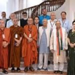 প্রবারণা পূর্ণিমা উপলক্ষে প্রধান উপদেষ্টার সঙ্গে বৌদ্ধ ধর্মীয় নেতাদের শুভেচ্ছা বিনিময়