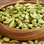 রক্তচাপসহ পাঁচটি রোগ নিয়ন্ত্রণ করবে এলাচ