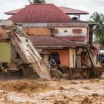 ইন্দোনেশিয়ায় ভূমিধস ও বন্যায় মৃত্যু ২০০ ছাড়াল