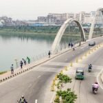 হাতিরঝিলে ককটেল বিস্ফোরণ, মোটরসাইকেলে আগুন