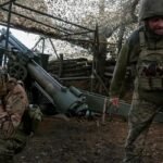 ‘গ্রে জোনে’ জড়ো হয়েছে হাজার হাজার রুশ সেনা, কঠিন পরিস্থিতির মুখে ইউক্রেন