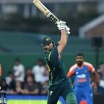 ছক্কায় ইতিহাস গড়লেন ডেভিড