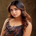 অভিনেত্রীকে শরীর নিয়ে মন্তব্য করে বিপাকে ইউটিউবার, চাইলেন ক্ষমা