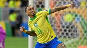 রাফিনিয়া কেন ব্যালন ডি’অর জেতেননি, হতাশ আর্জেন্টাইন কোচ