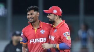 দারুণ শুরুর পর খরুচে মুস্তাফিজ