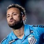 ইনজুরি নিয়ে খেলেও নেইমারের হ্যাটট্রিক, ‘মুক্তির’ আরও কাছে সান্তোস