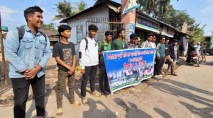 নেত্রকোনা – ১ আসনে প্রার্থীতা বাতিল ও গ্রেফতারের দাবিতে মানববন্ধন