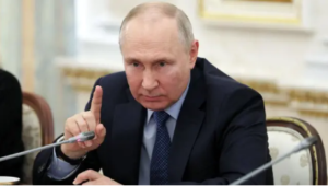 ইউক্রেন যুদ্ধ শুরুর পর ২২ গুণ বেড়েছে রাশিয়ার অস্ত্র: পুতিন