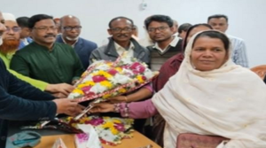 কুড়িগ্রামে আওয়ামী লীগের ৯ নেতার বিএনপিতে যোগদান, সমালোচনার ঝড় সর্বত্র