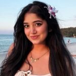 সৈকতে মোহনীয় লুকে শাহতাজ, ছড়ালেন মুগ্ধতা