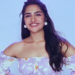 ৯০০ কোটি রুপি আয় করা ছবির নায়িকা সম্পর্কে জানেন?