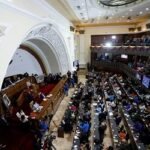 ভেনেজুয়েলায় নতুন আইন পাশ: মার্কিন অবরোধ সমর্থনকারীদের জন্য কঠোর শাস্তির বিধান