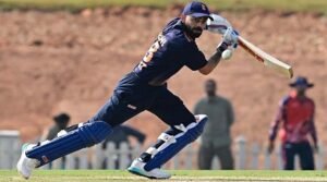 মাইলফলকের পর সেঞ্চুরিতে প্রত্যাবর্তন রাঙালেন কোহলি