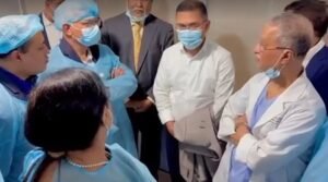 মাকে দেখে বাসায় ফিরলেন তারেক রহমান