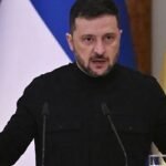 ইউক্রেনের প্রতিরক্ষামন্ত্রীকে সরানোর ঘোষণা জেলেনস্কির