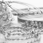 রুপা কিনবেন? জেনে নিন আজকের বাজারদর