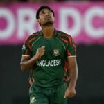মোস্তাফিজ ইস্যুতে ভারতকে ধুয়ে দিলেন পাক তারকা