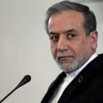 জেলেনস্কিকে ‘বিভ্রান্ত ভাঁড়’ বললেন ইরানের পররাষ্ট্রমন্ত্রী