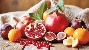 শীতে উজ্জ্বল ত্বকের জন্য খেতে পারেন ৫ ফল