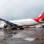 কানাডায় উড্ডয়নের আগ মুহূর্তে মদ্যপ পাইলটকে নামিয়ে দেওয়া হলো