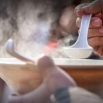 জেনে নিন শীতে কোন খাবারগুলো আপনাকে উষ্ণ রাখবে