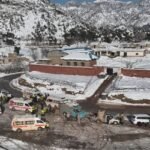 স্মরণকালের ভয়াবহ তুষারপাতে বিপর্যস্ত পাকিস্তান