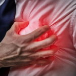 বাড়িতে একা থাকাকালীন হার্ট অ্যাটাক? জেনে নিন জীবন বাঁচানোর কৌশল