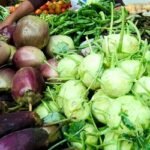 শীত শেষ হওয়ার আগেই চড়া সবজির বাজার