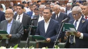 শপথ নিলেন বিএনপির নবনির্বাচিত এমপিরা