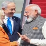 নেতানিয়াহুর নজিরবিহীন তোষামোদ করলেন মোদি