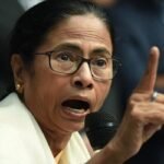 রাজনৈতিক উত্তেজনার মধ্যেই দিল্লিতে মমতা