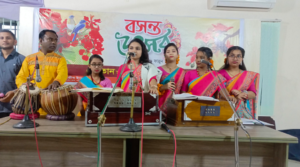 নওগাঁয় বসন্ত উৎসব পালিত হয়েছে।