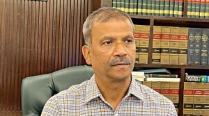 আসিফ নজরুল কী করেছে, নিজেই জানালেন