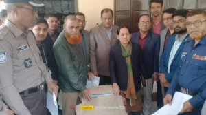 আটোয়ারীর প্রতিটি ভোট কেন্দ্রে পৌঁছে গেছে ভোটের সরঞ্জাম। রাত পোহালেই ভোট