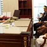 প্রধানমন্ত্রীর সঙ্গে তিন বাহিনী প্রধানের সাক্ষাৎ