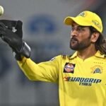 জরিমানা গুনলেন ধোনি