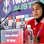 ইরানের সঙ্গে যোগাযোগ বিচ্ছিন্ন, কেঁদে কেঁদে বললেন ‘সুখবরের অপেক্ষা করছি’