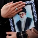 খামেনির রাষ্ট্রীয় জানাজা স্থগিত