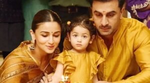 বলিউডে আয়ের দিক থেকে স্ত্রী আলিয়ার পেছনে রণবীর